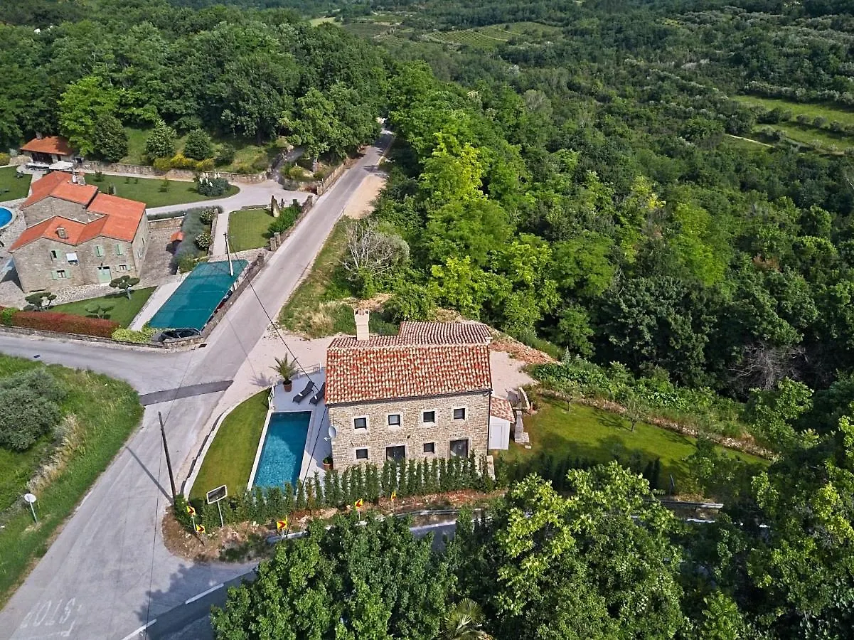 Villa Carica Krasica  0*, Krasica (Istria)