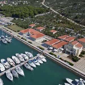 https://apartment-aci-marina-cres.primorje-gorskikotar.com